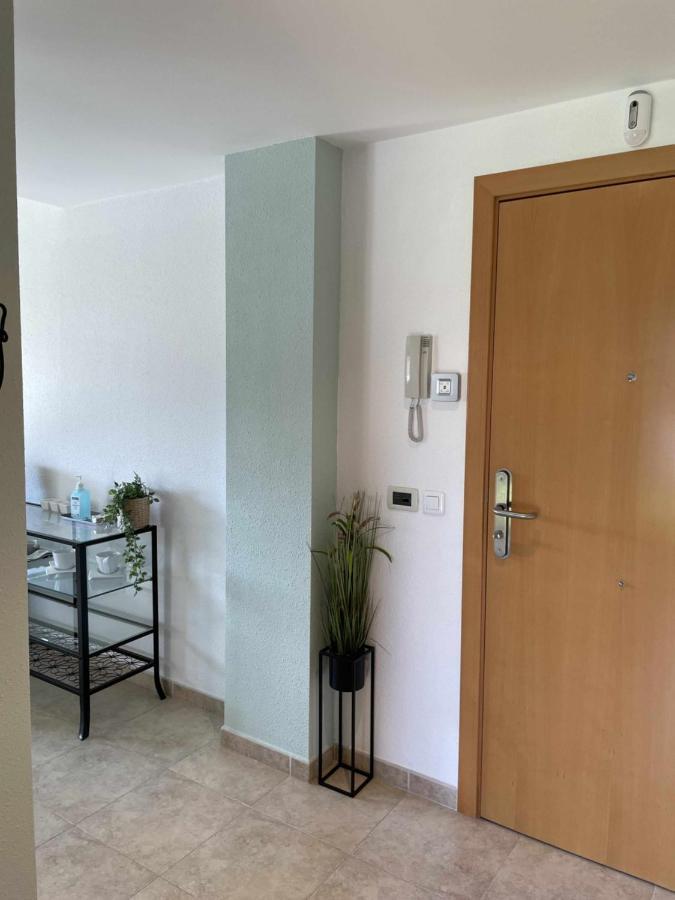 Apartamento Solàrium con terraza a 5 minutos de la playa recientemente renovado Gerona Exterior foto