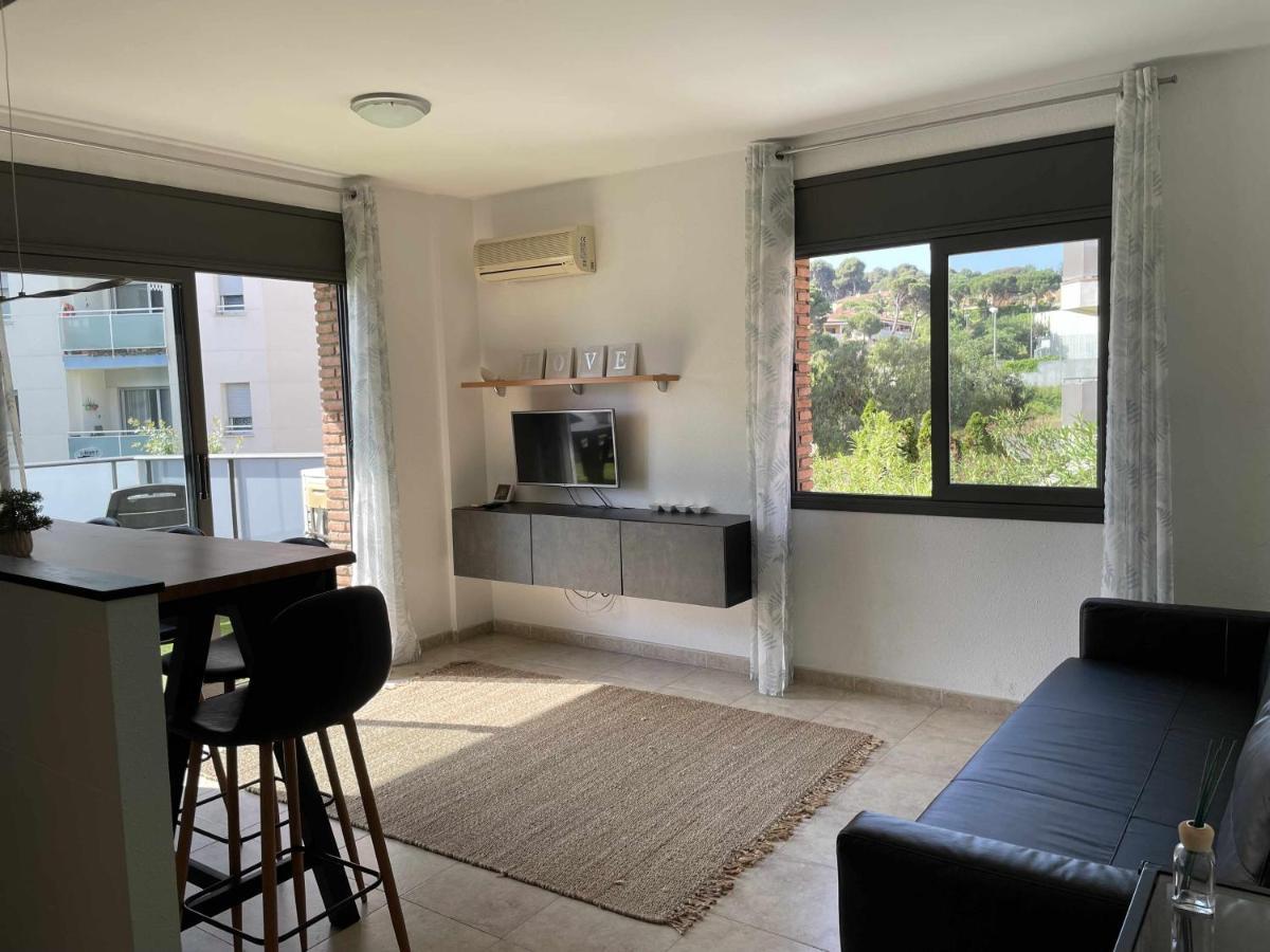 Apartamento Solàrium con terraza a 5 minutos de la playa recientemente renovado Gerona Exterior foto