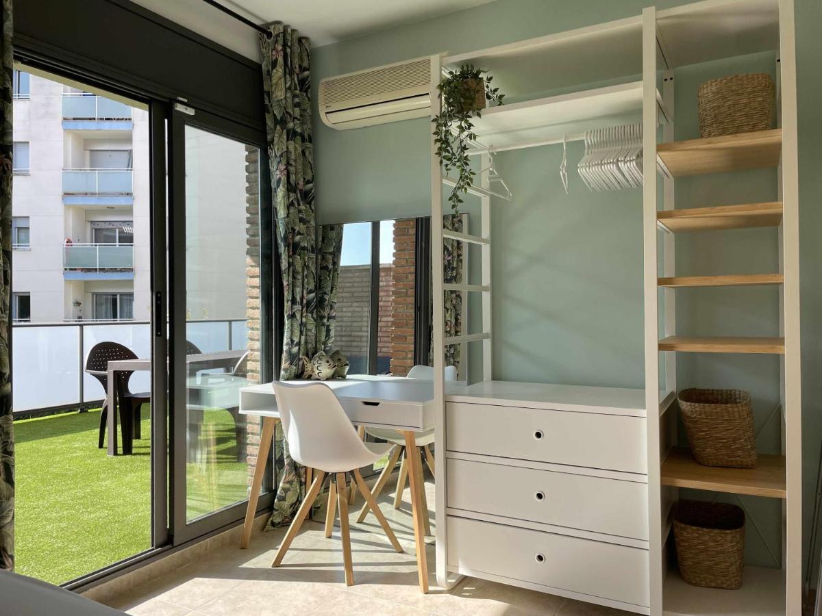 Apartamento Solàrium con terraza a 5 minutos de la playa recientemente renovado Gerona Exterior foto